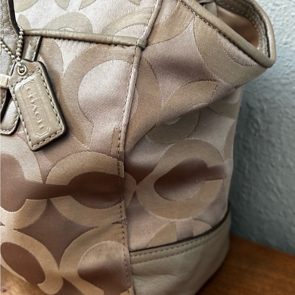 COACH Taylor Op Art SignatureTote in Taupe - Picture 3 of 12